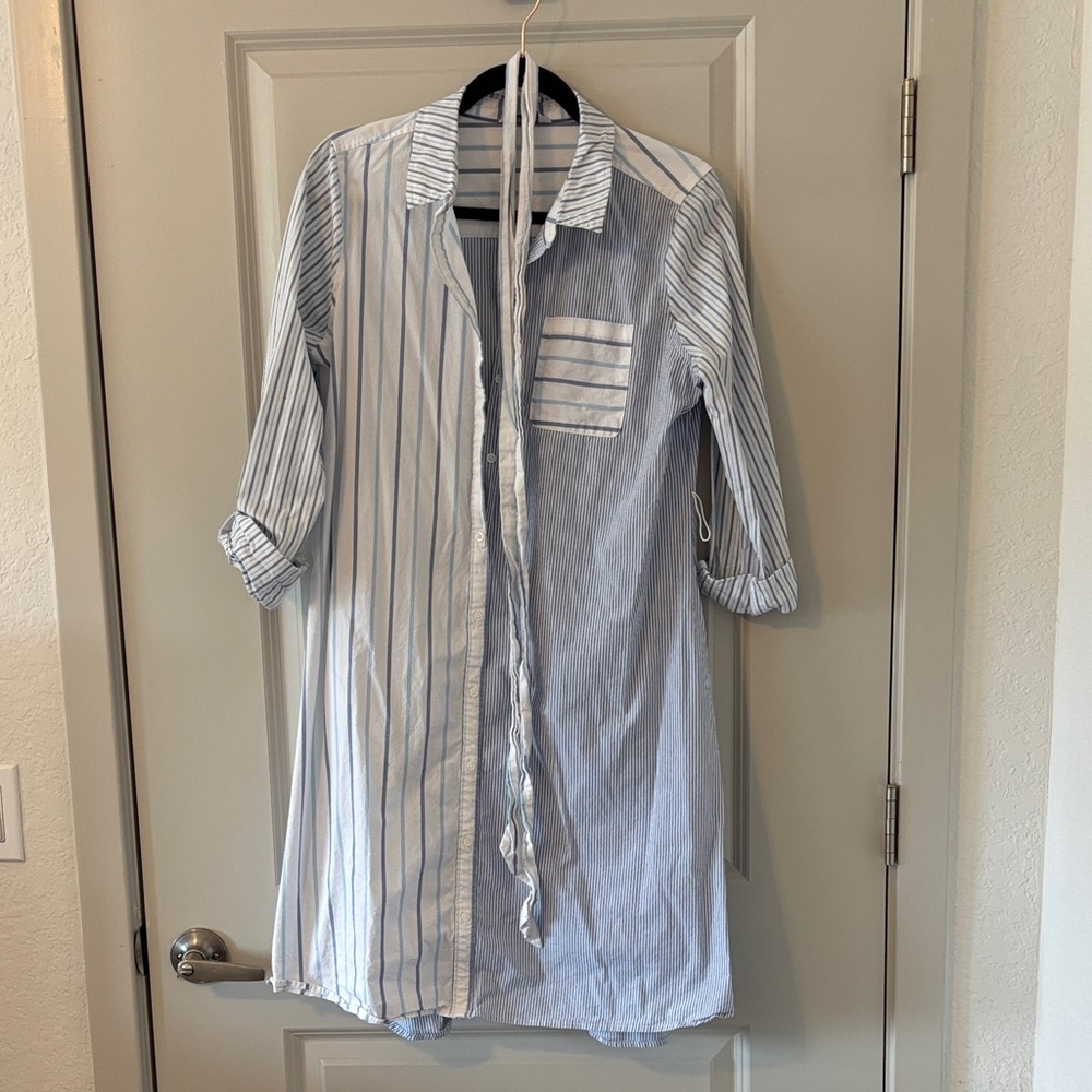 Croft & Barrow Blue and White Striped Button Down dress with belt